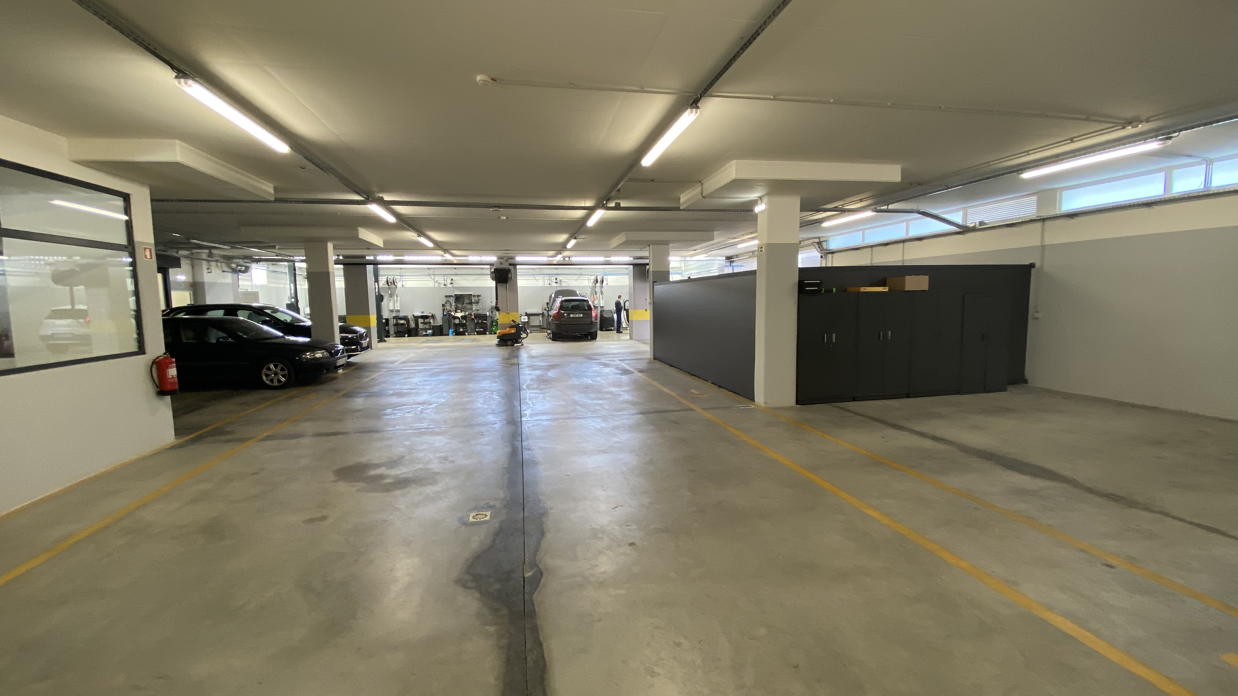 Alteração de Armazém de Peças e Stand de Automoveis com Cave, R/Chão e 1º Andar — imagem 2